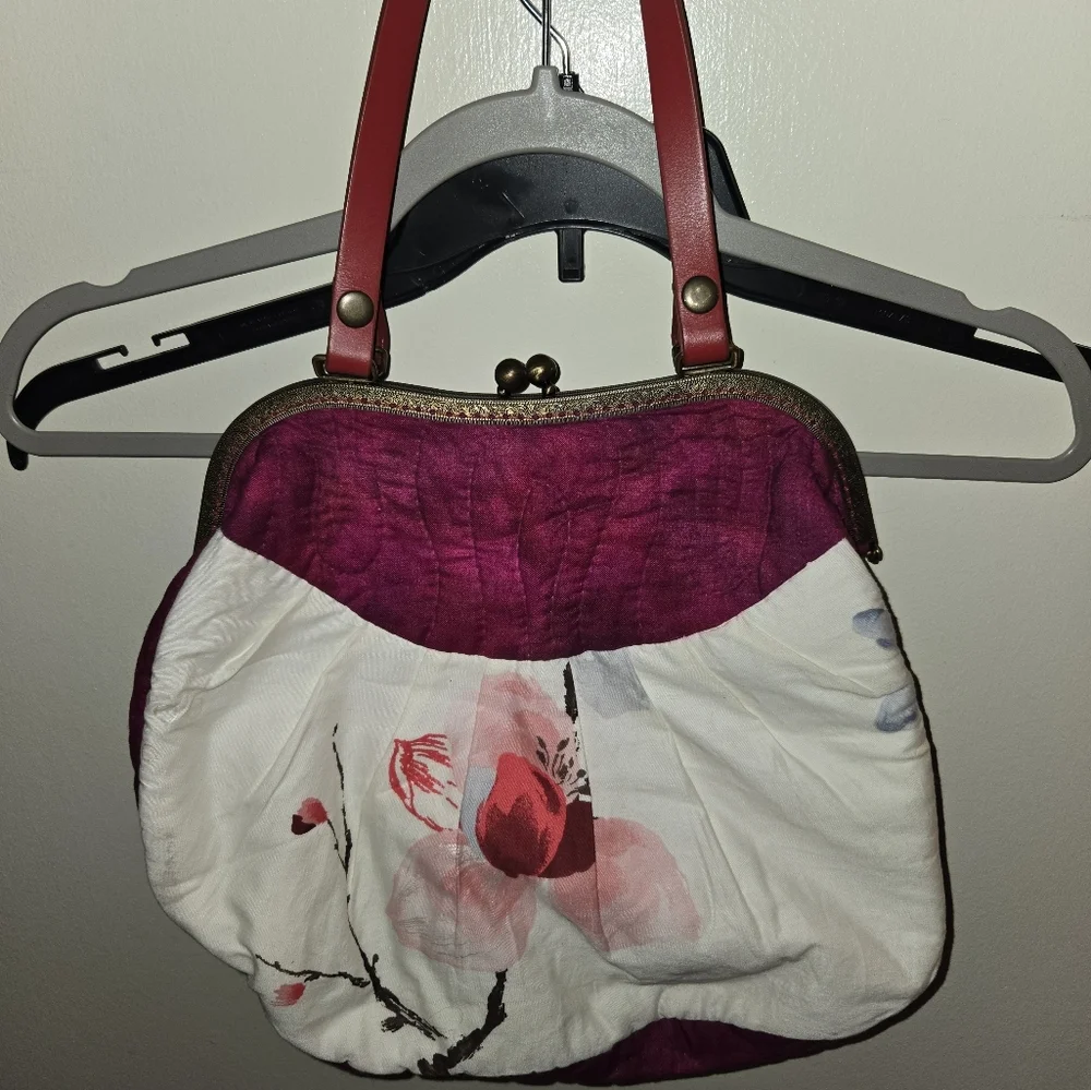 Floral cloth purse 👛